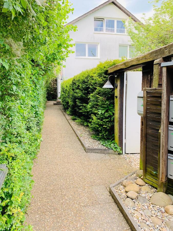 Gemuetliche Souterrain Wohnung Neben Der Universitaetsklinik In Homburg Homburg  Luaran gambar