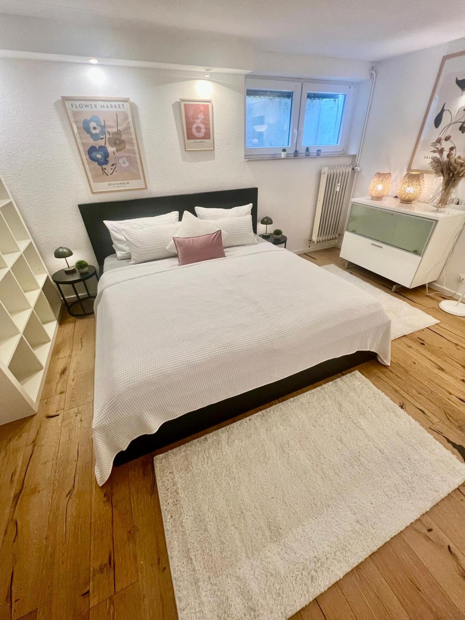 Gemuetliche Souterrain Wohnung Neben Der Universitaetsklinik In Homburg Homburg  Luaran gambar