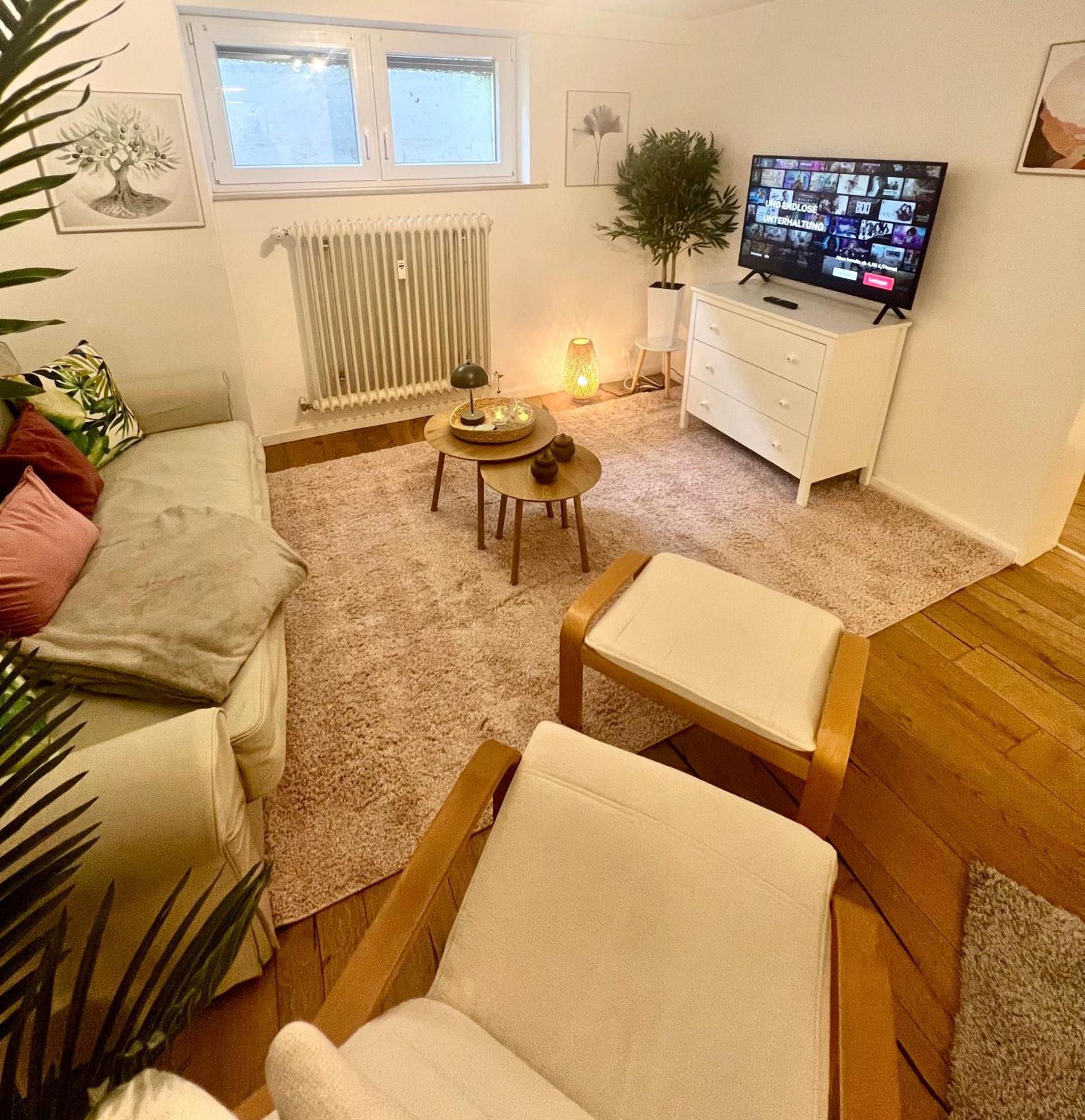 Gemuetliche Souterrain Wohnung Neben Der Universitaetsklinik In Homburg Homburg  Luaran gambar
