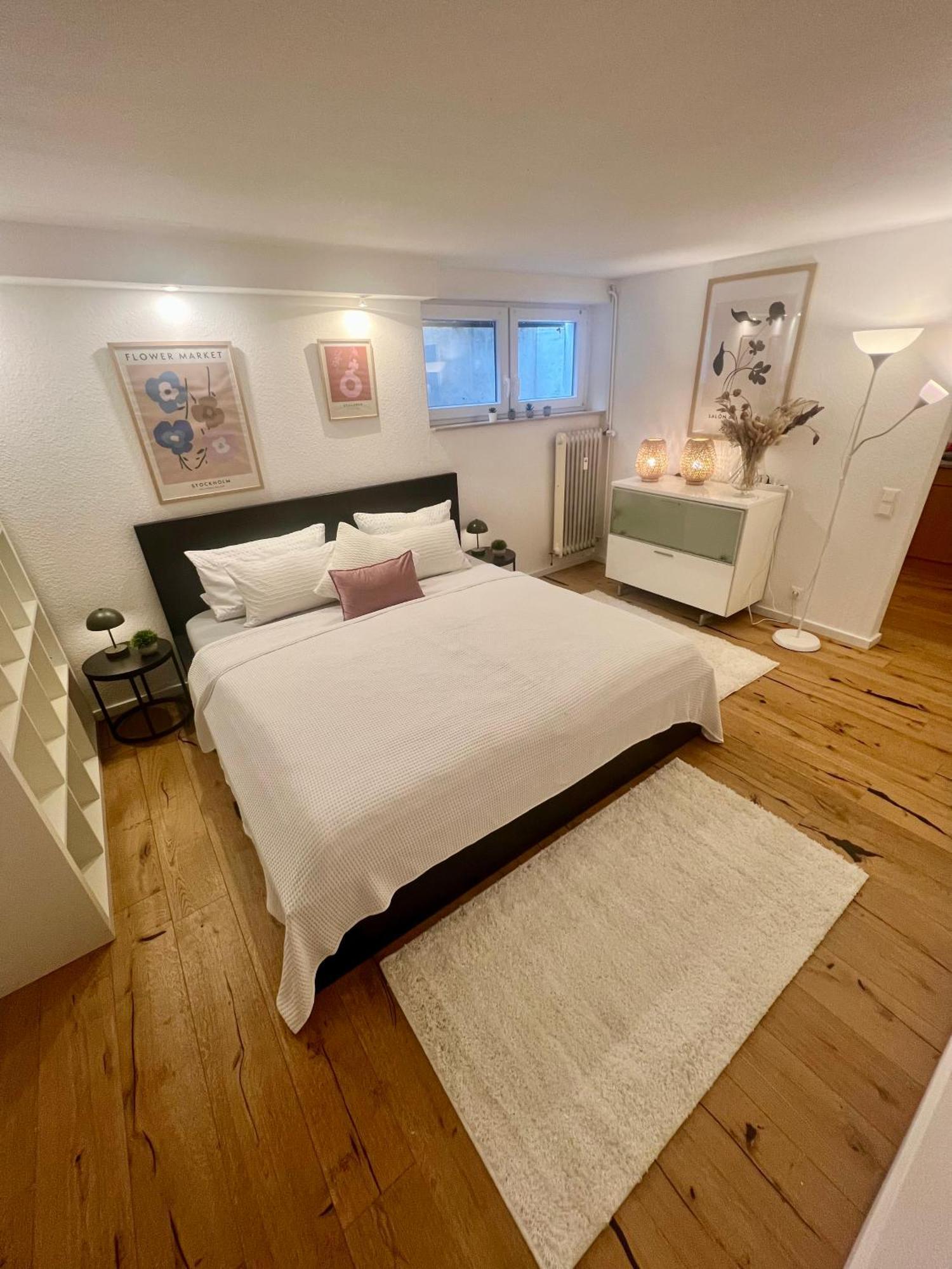 Gemuetliche Souterrain Wohnung Neben Der Universitaetsklinik In Homburg Homburg  Luaran gambar