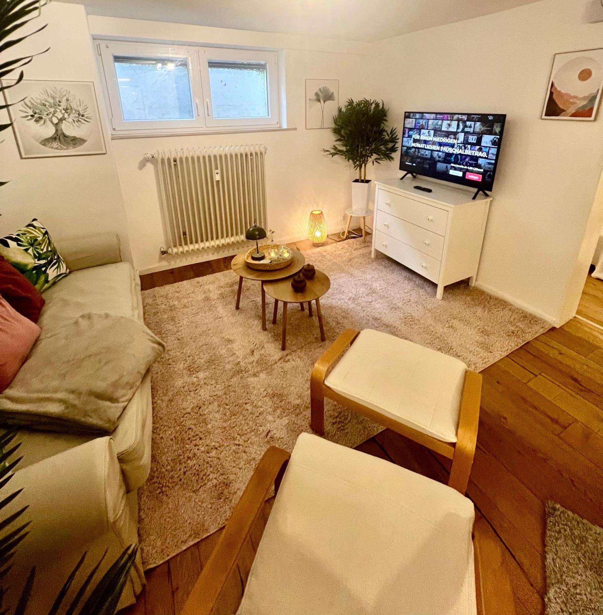 Gemuetliche Souterrain Wohnung Neben Der Universitaetsklinik In Homburg Homburg  Luaran gambar
