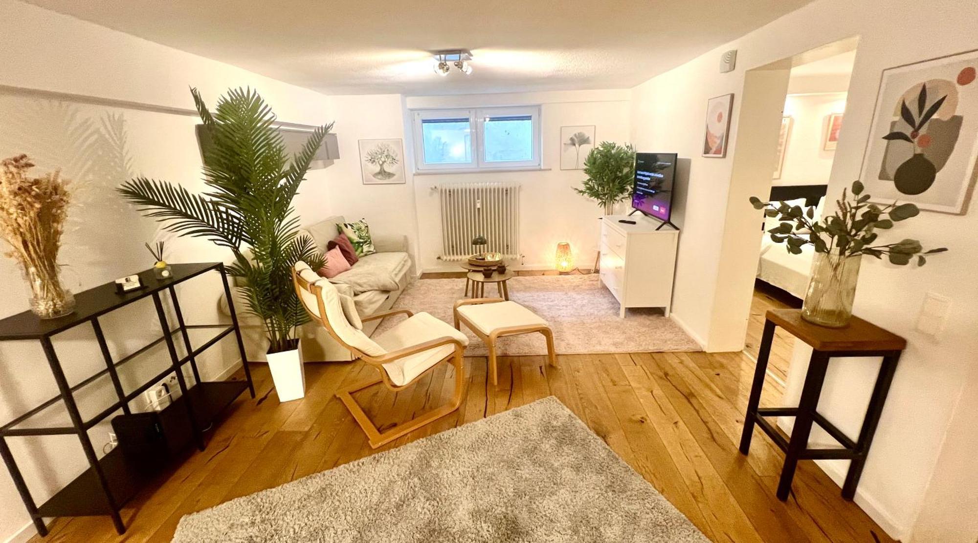 Gemuetliche Souterrain Wohnung Neben Der Universitaetsklinik In Homburg Homburg  Luaran gambar