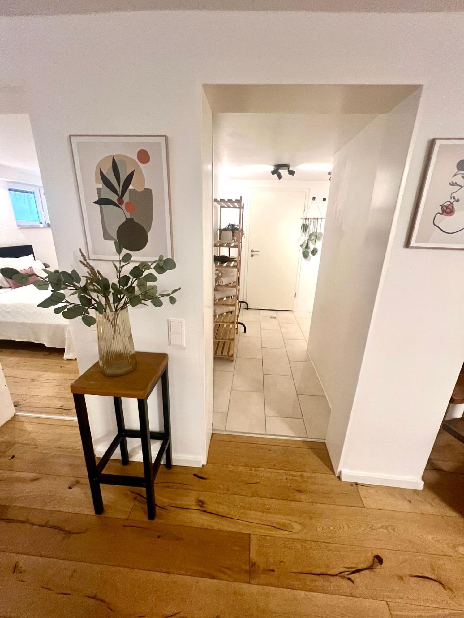 Gemuetliche Souterrain Wohnung Neben Der Universitaetsklinik In Homburg Homburg  Luaran gambar